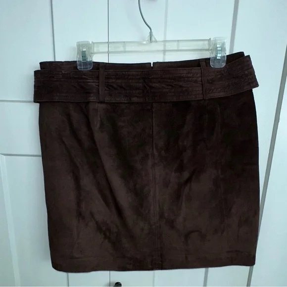 INC chocolate brown Y2K suede skirt with fringe belt-size 12 - Picture 3 of 8
